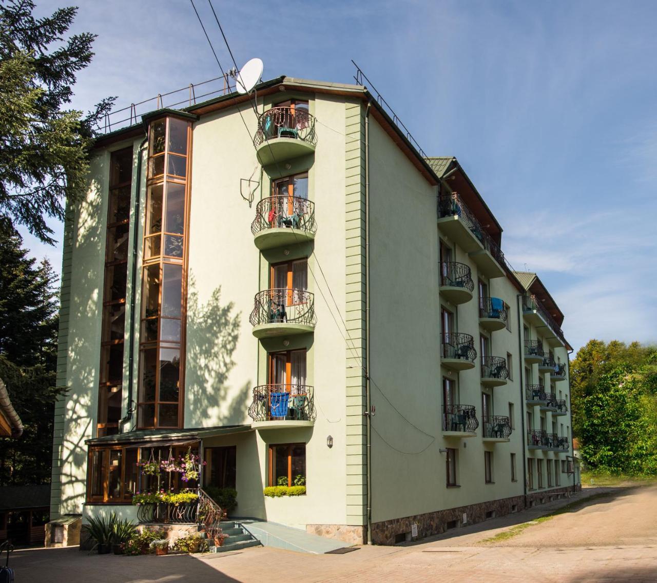 Zelenyy Bir Hotel Skhidnytsia ภายนอก รูปภาพ